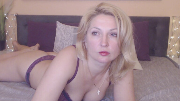 Quintessentia23's Streamate show and profile