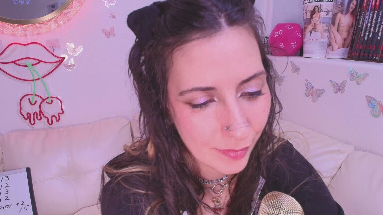 AnnaCherryLIVE's Streamate show and profile