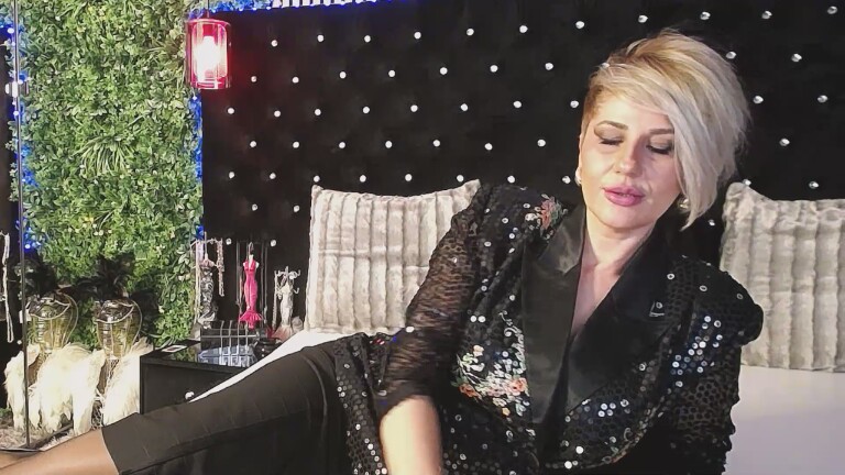 Inanna_Squirt_Goddesss's Streamate show and profile