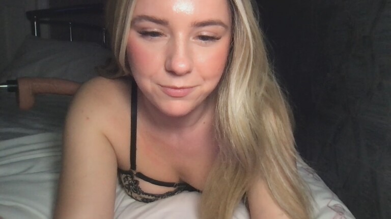 Bella808's Streamate show and profile