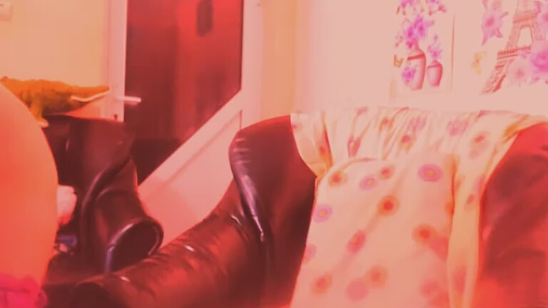 JulyaBesitos's Streamate show and profile