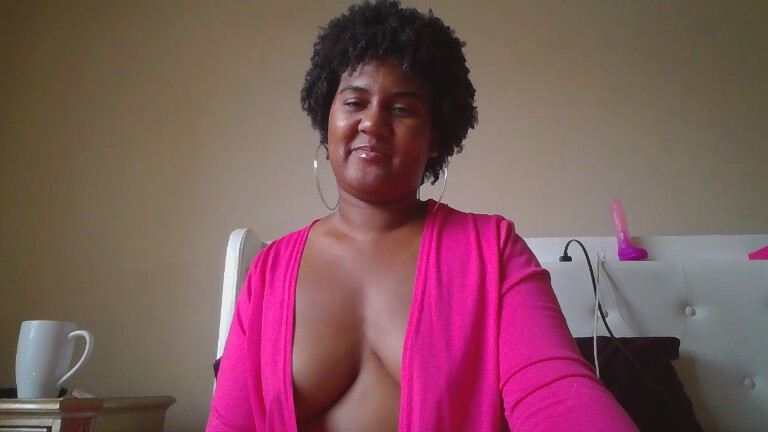 NikolePlays's Streamate show and profile