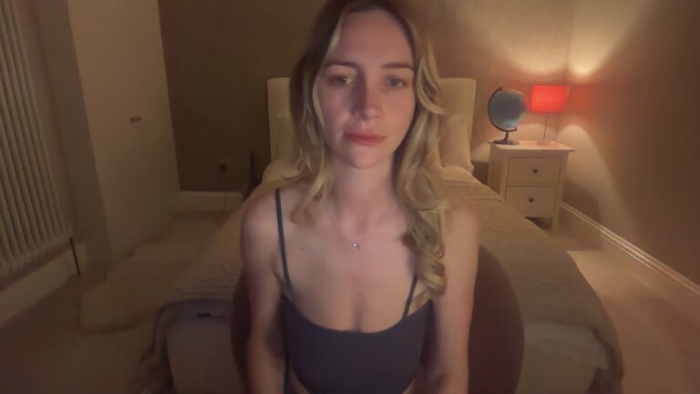 ElsieLondonxx's Streamate show and profile