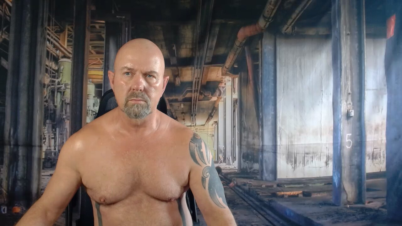 DomManlyGuy