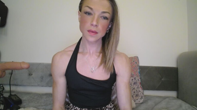 British_EmJess's Streamate show and profile